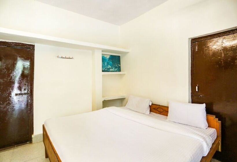 Spot On 44566 Hotel Gautam Park