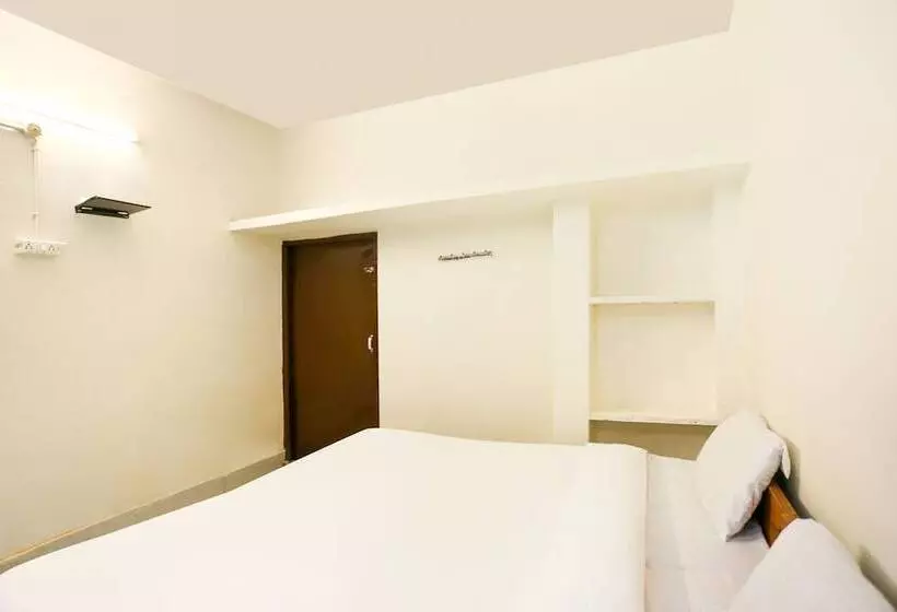 Spot On 44566 Hotel Gautam Park