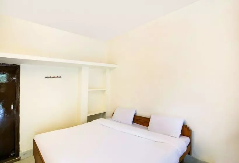 Spot On 44566 Hotel Gautam Park