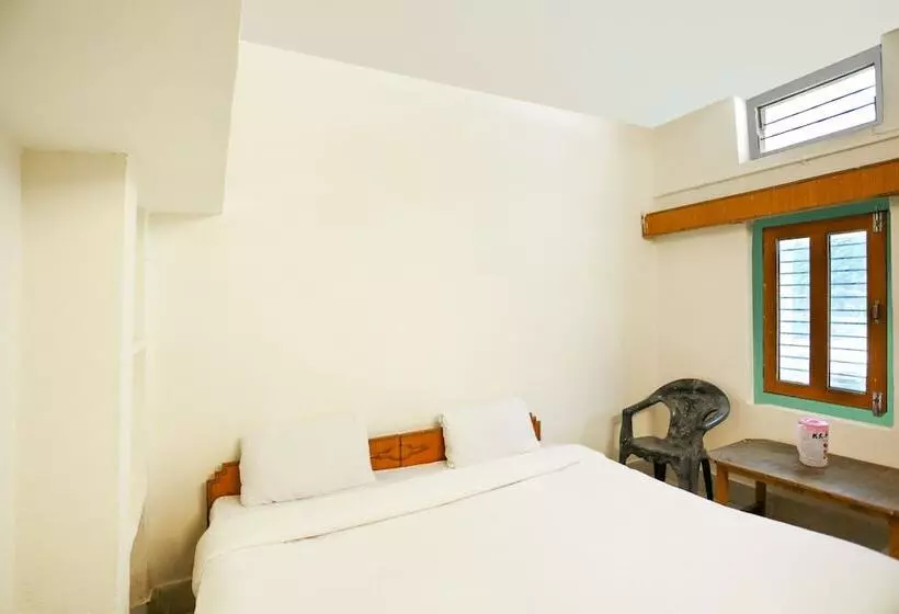 Spot On 44566 Hotel Gautam Park