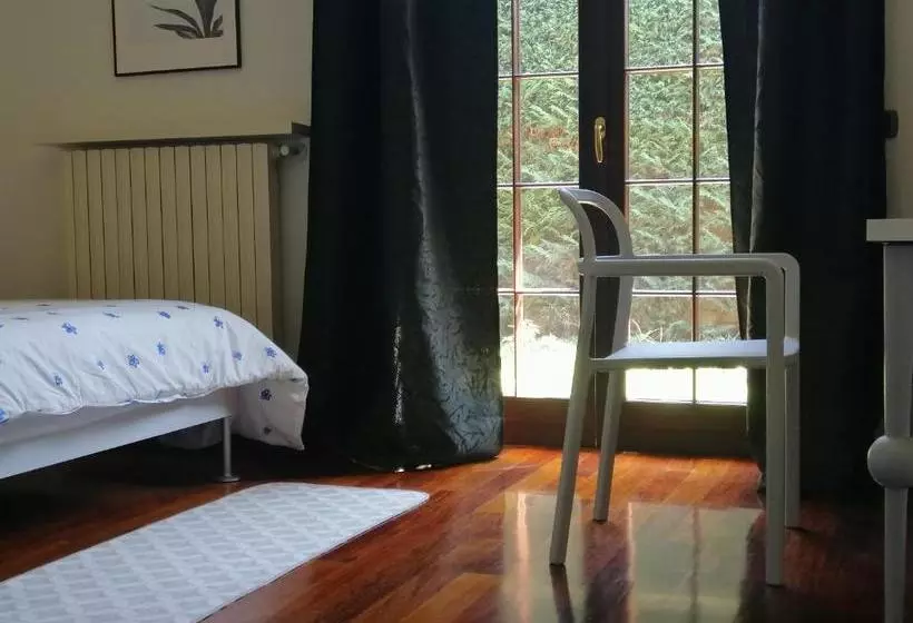 La Sughera  Bed & Breakfast
