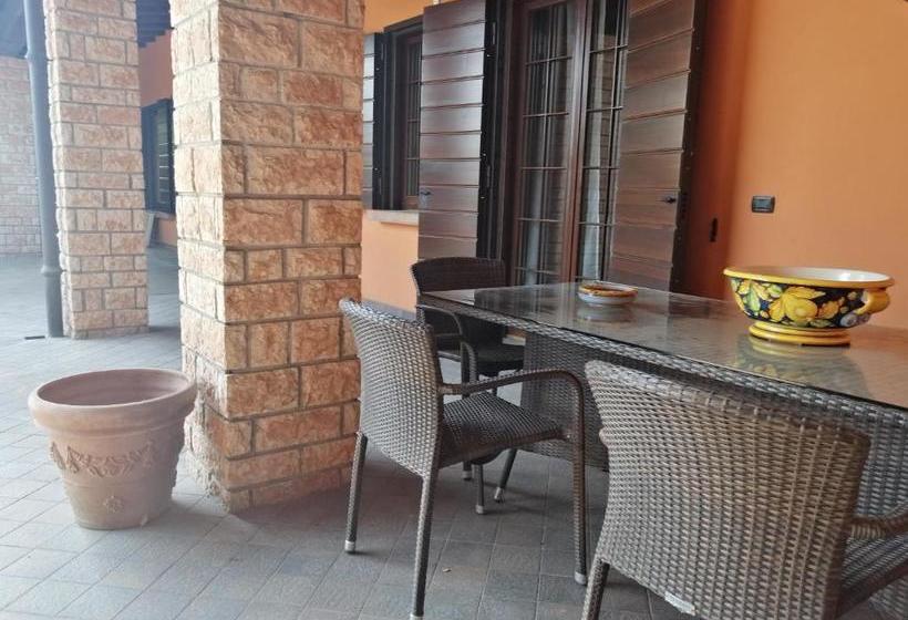 La Sughera  Bed & Breakfast