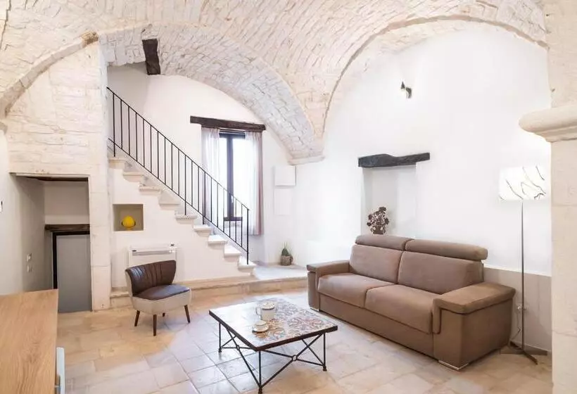 Hotelli Petrantiche   Albergo Diffuso