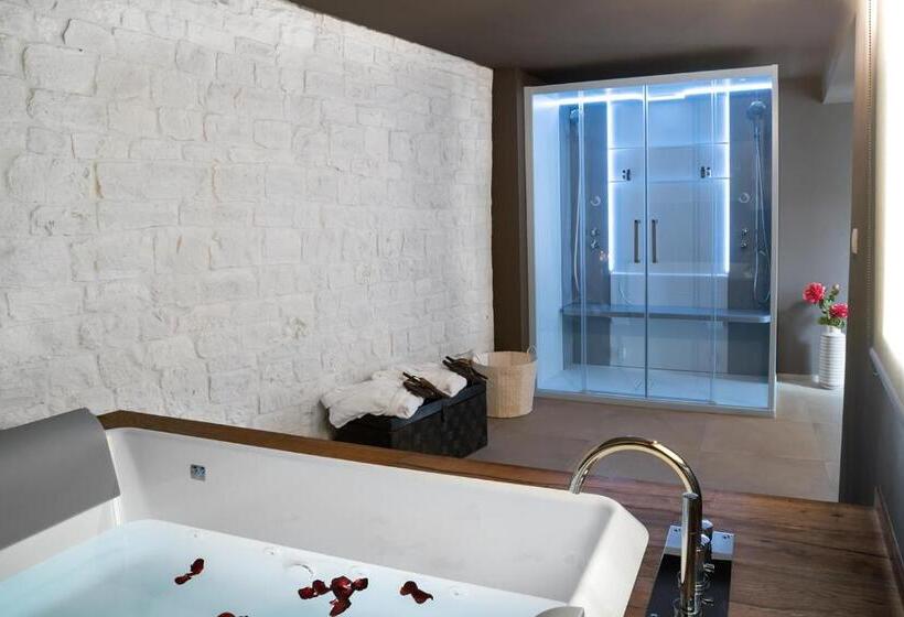 Hotel Petrantiche   Albergo Diffuso