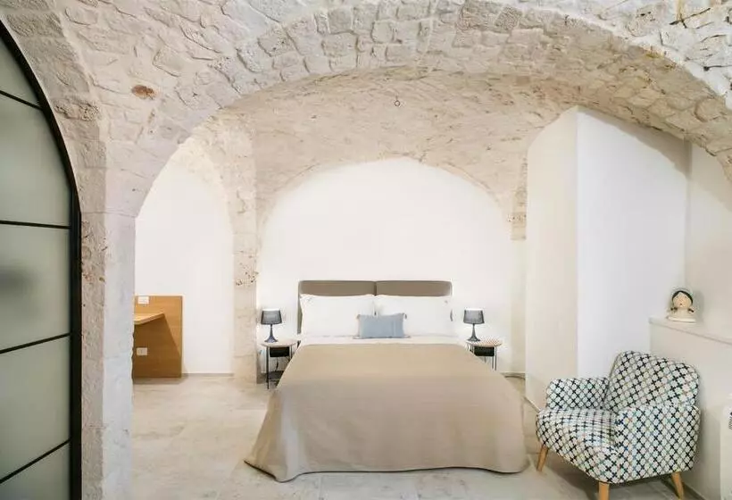 Hotelli Petrantiche   Albergo Diffuso