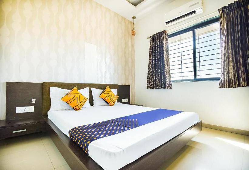 فندق Spot On 42238  Le Serene