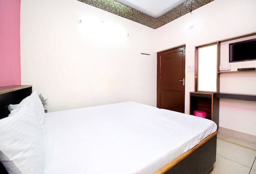 هتل Spot On 42785 Mr Shawarma Family Restaurant &