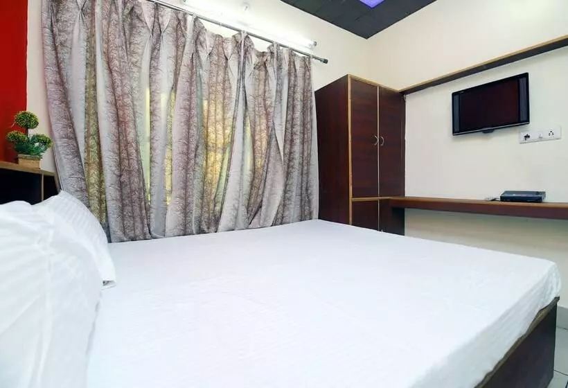 ホテル Spot On 42785 Mr Shawarma Family Restaurant &