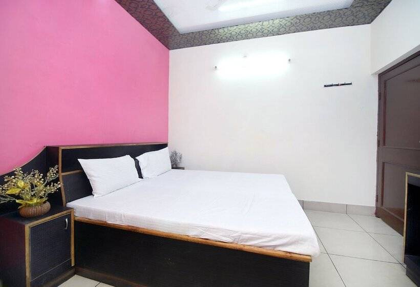 هتل Spot On 42785 Mr Shawarma Family Restaurant &