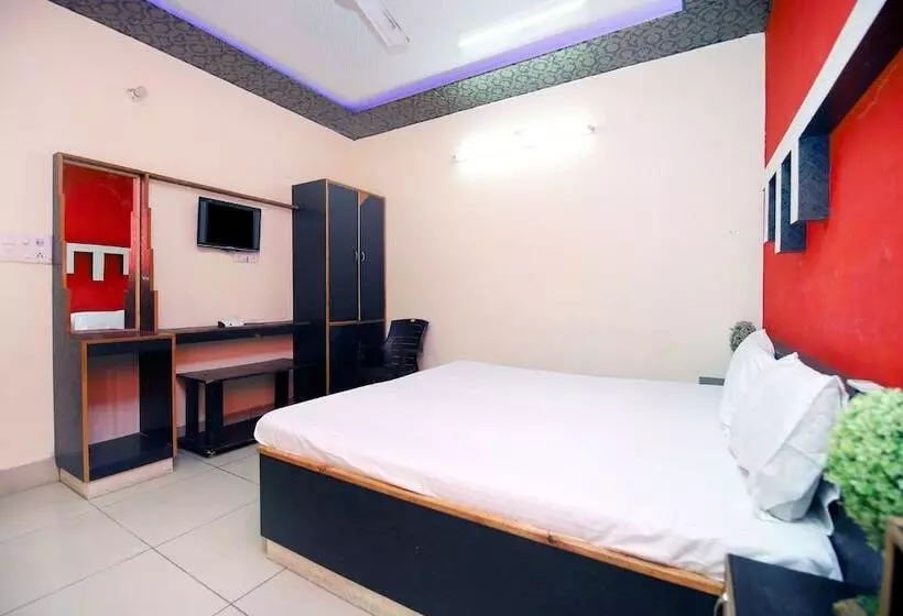 ホテル Spot On 42785 Mr Shawarma Family Restaurant &