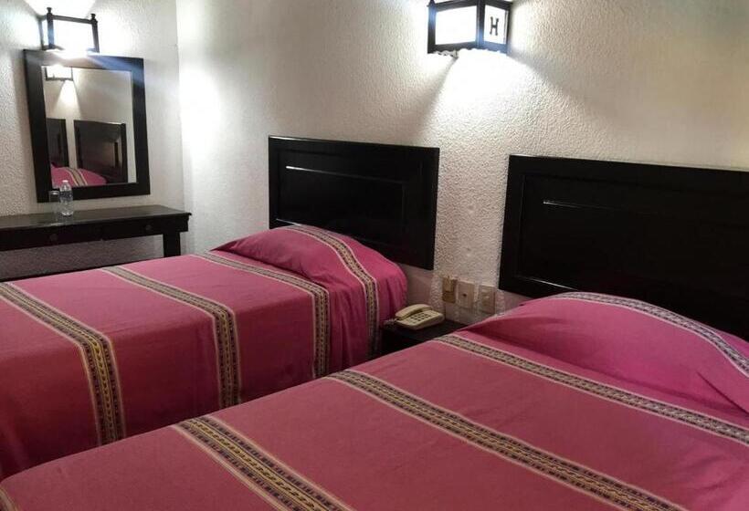 בית מלון כפרי Yaxche