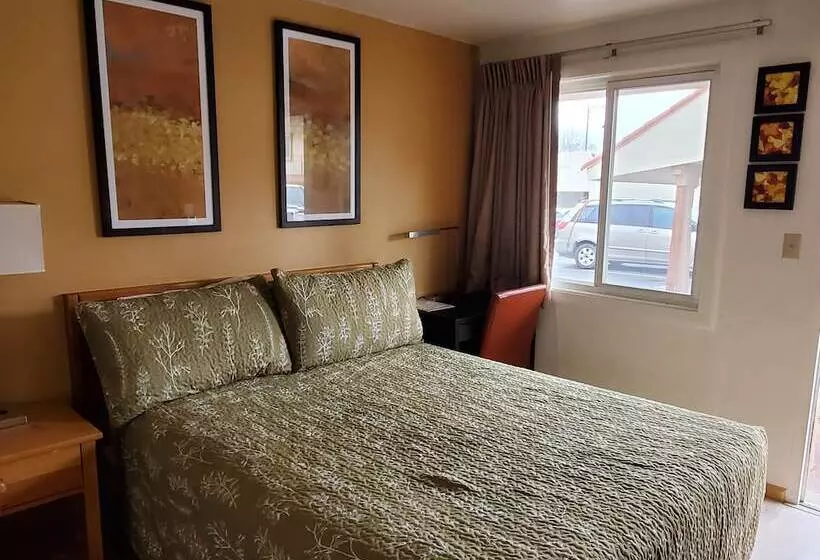 هتل Budget Inn Durango