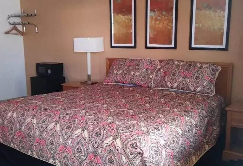 هتل Budget Inn Durango