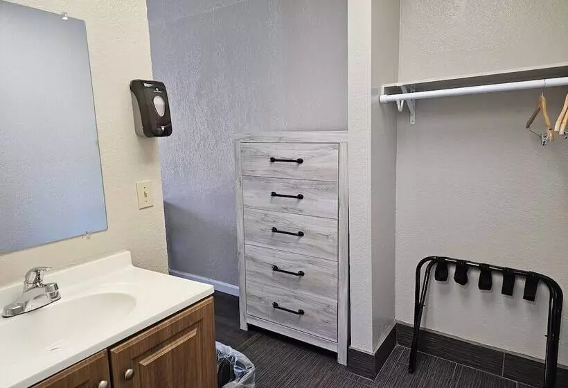 Отель Canyon Inn Flagstaff