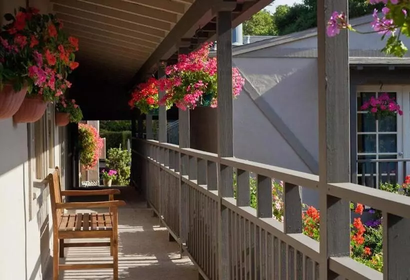 هتل Carmel Country Inn