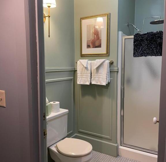 בית מלון כפרי Carriage House Bed & Breakfast