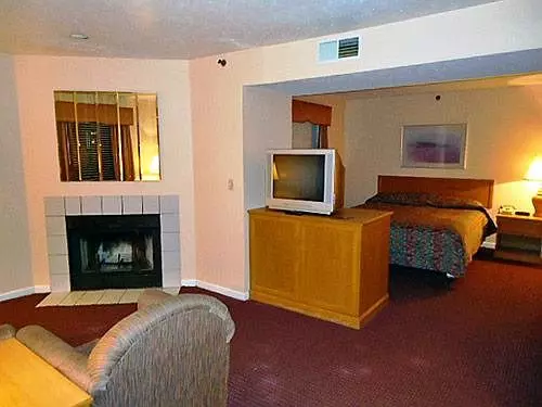 هتل Hawthorn Suites By Wyndham Manchester Hartford