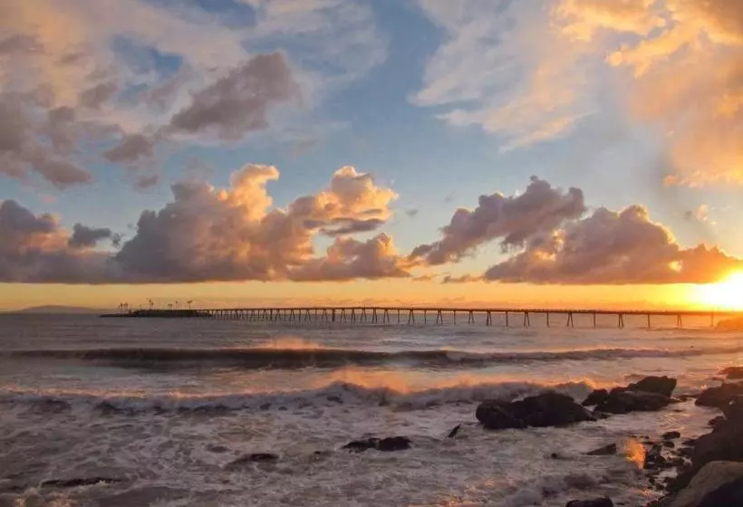 ホテル Cliff House Inn