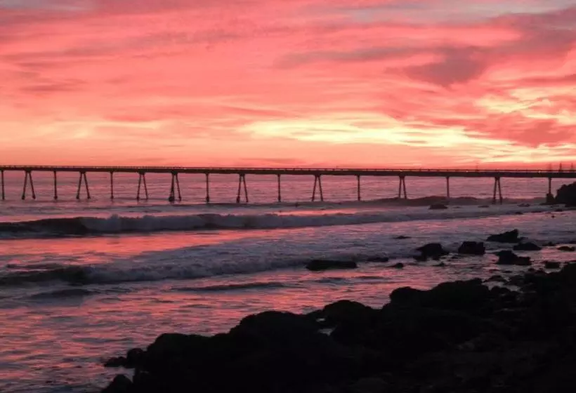 ホテル Cliff House Inn