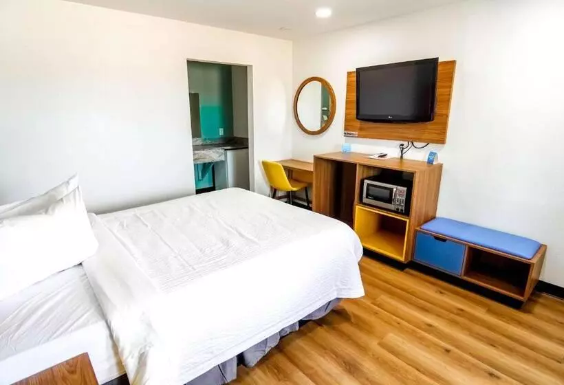 Отель Beyond Stay