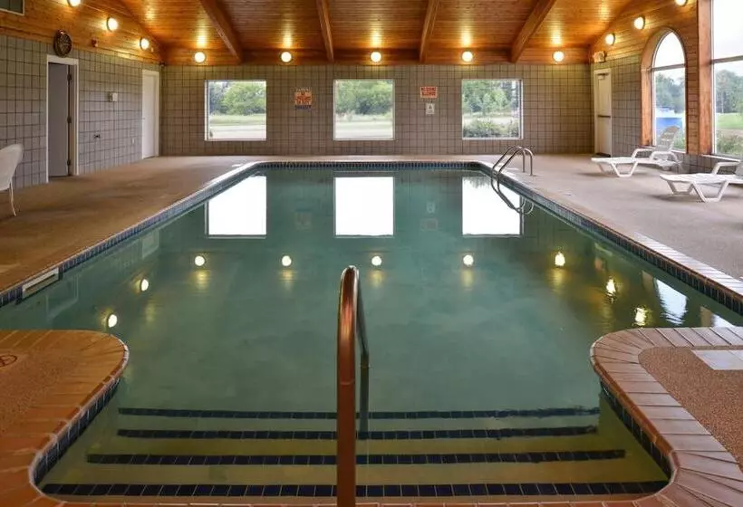 Отель Hometown Inn