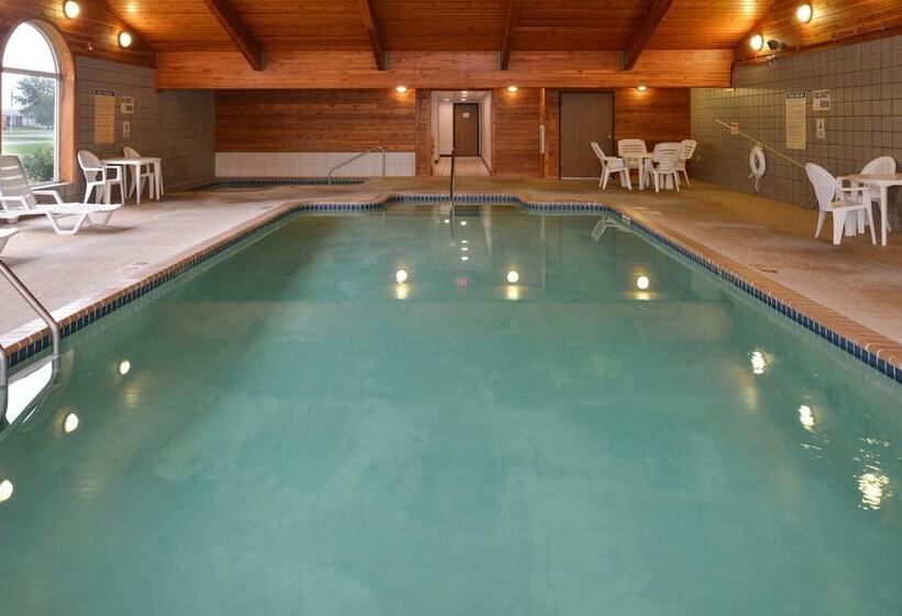 فندق Hometown Inn