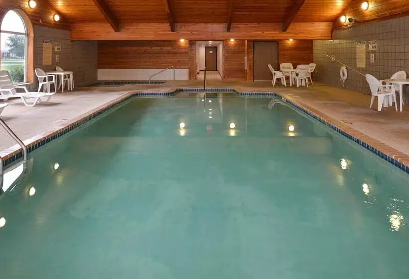 Отель Hometown Inn