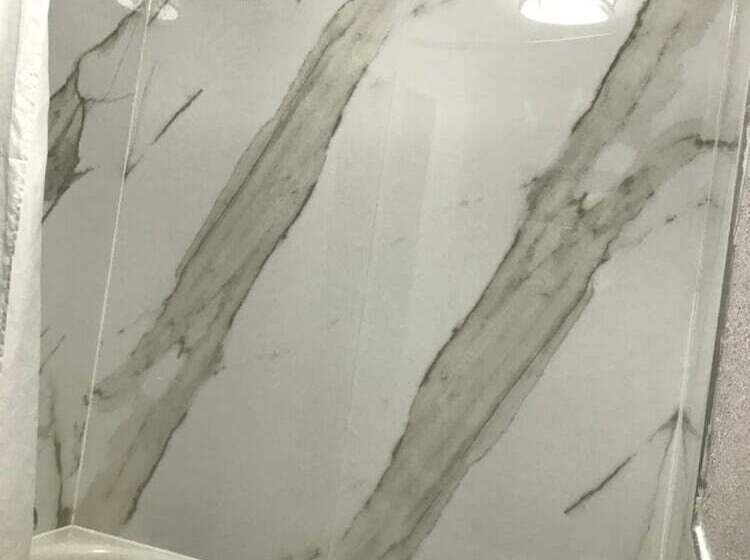 فندق Hometown Inn