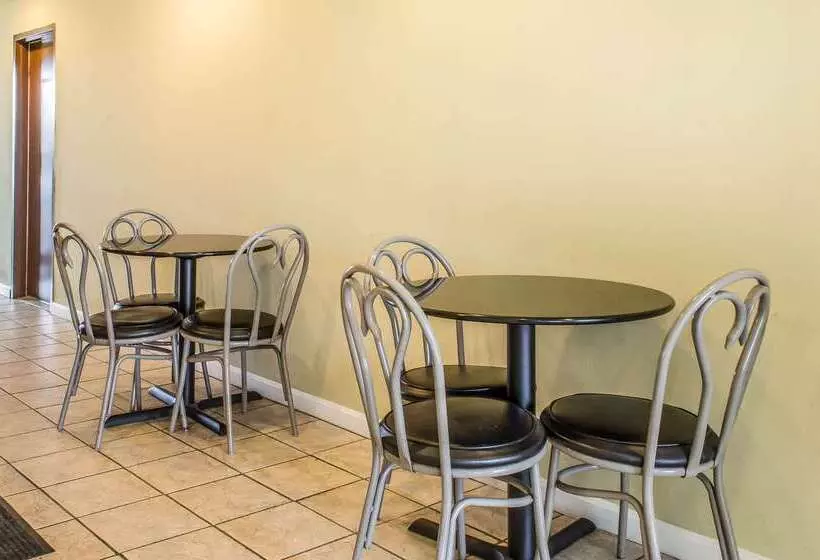 酒店 Rodeway Inn Shippensburg