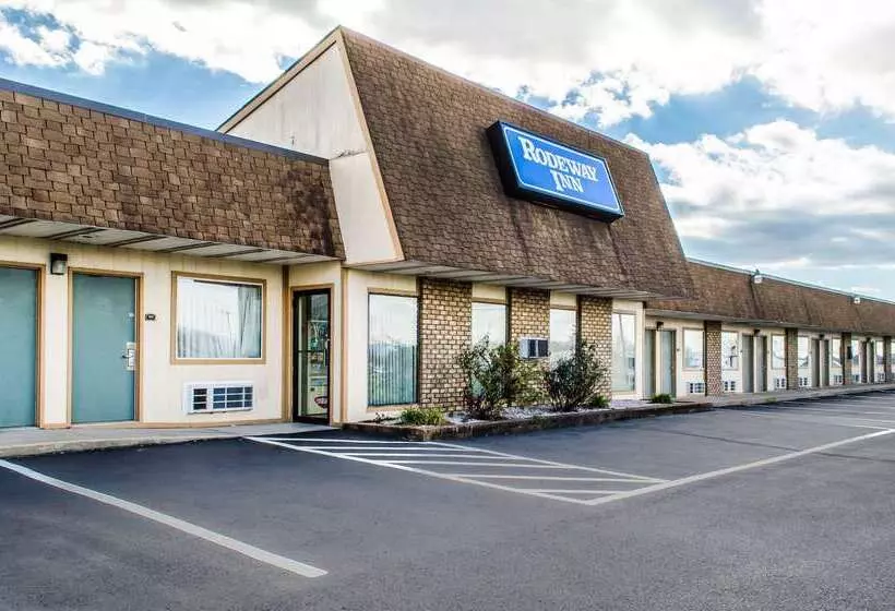 酒店 Rodeway Inn Shippensburg