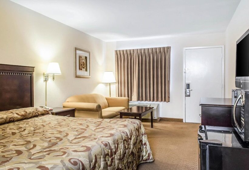 Отель Rodeway Inn Shippensburg