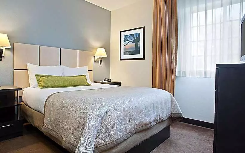 בית מלון כפרי Sonesta Simply Suites Jacksonville