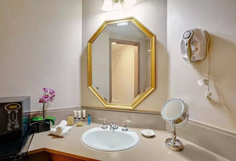 호텔 The Clarkson Inn