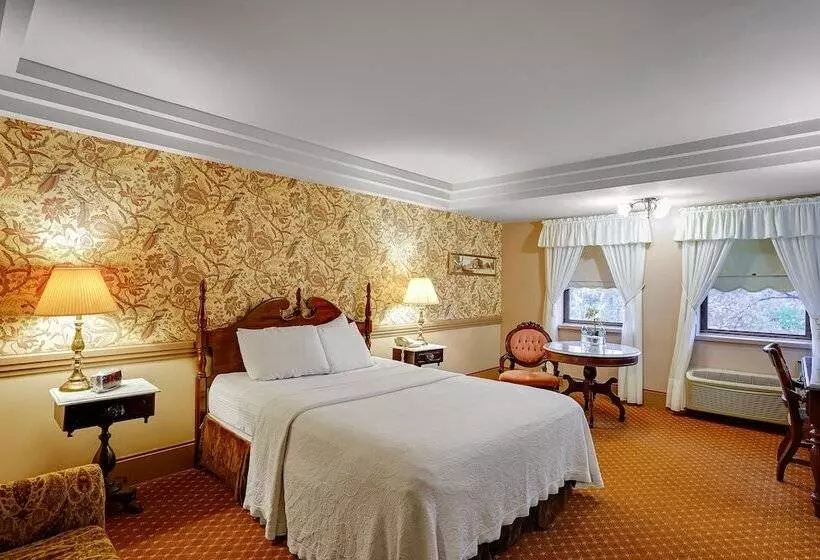 호텔 The Clarkson Inn