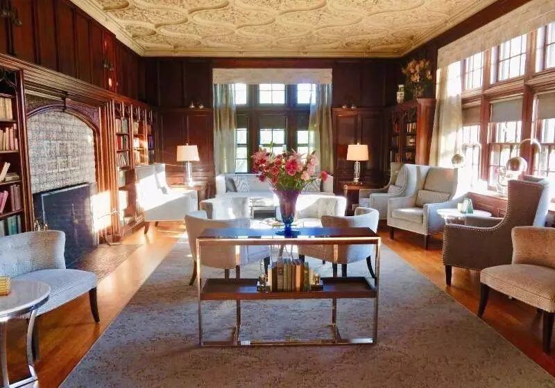 ホテル The Pointe At Castle Hill Resort & Spa