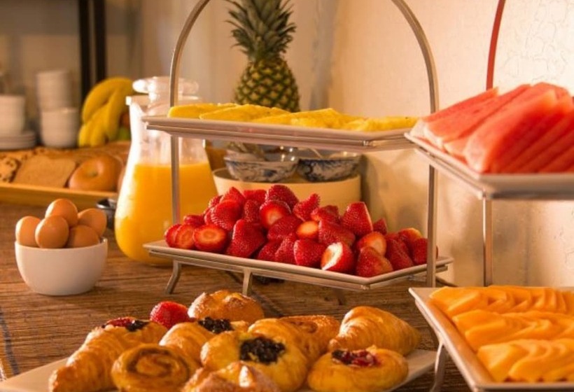 酒店 Tradewinds Carmel