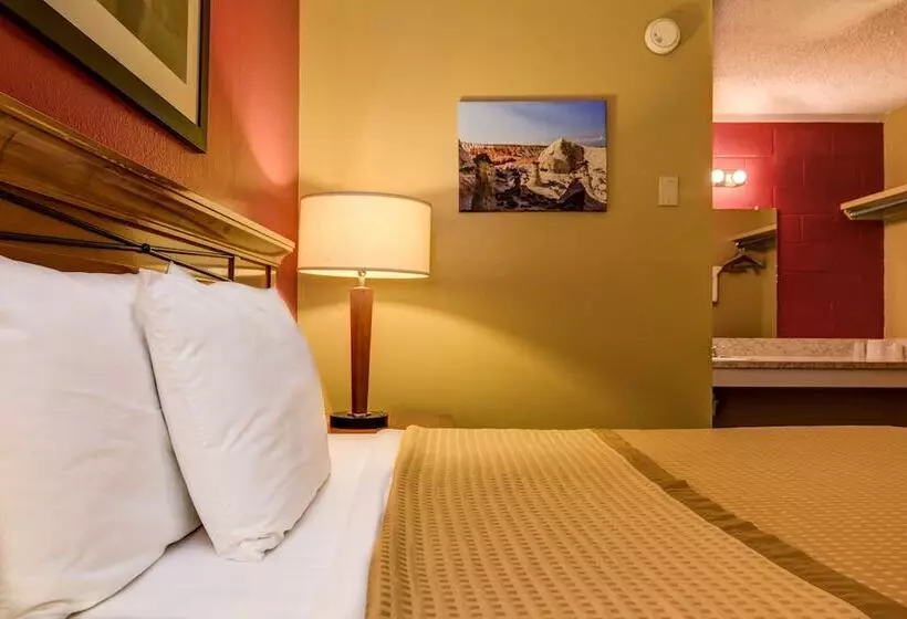 汽车旅馆  Cedar Lodge