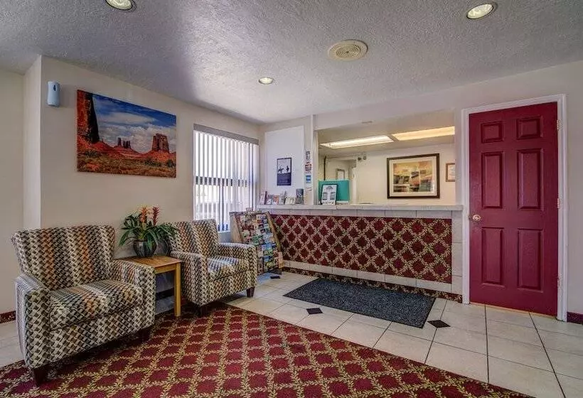 汽车旅馆  Cedar Lodge