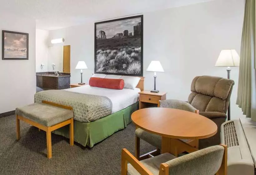 汽车旅馆  Super 8 By Wyndham Salina/scenic Hills Area