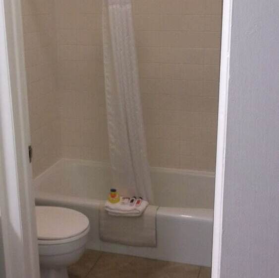 모텔 Super 8 By Wyndham Salina/scenic Hills Area