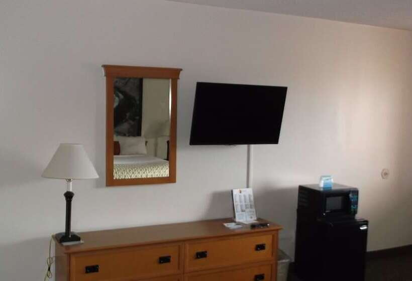 모텔 Super 8 By Wyndham Salina/scenic Hills Area