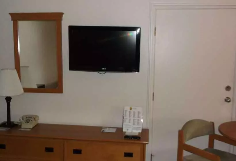 汽车旅馆  Super 8 By Wyndham Salina/scenic Hills Area