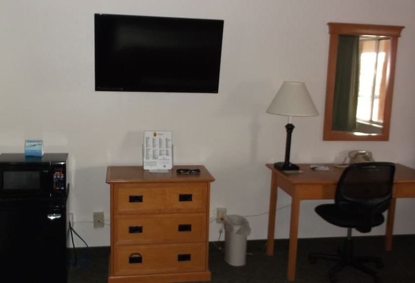 모텔 Super 8 By Wyndham Salina/scenic Hills Area