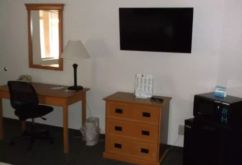 汽车旅馆  Super 8 By Wyndham Salina/scenic Hills Area