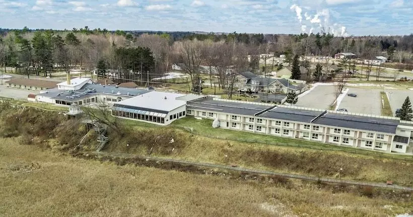 Lomakeskus Terrace Bay Hotel   Lakefront