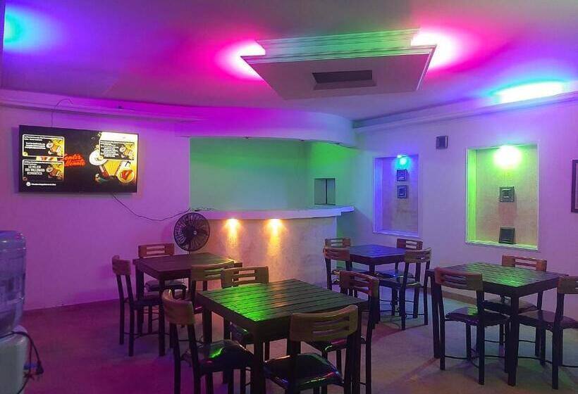 Szálloda Es Lancers, Melgar