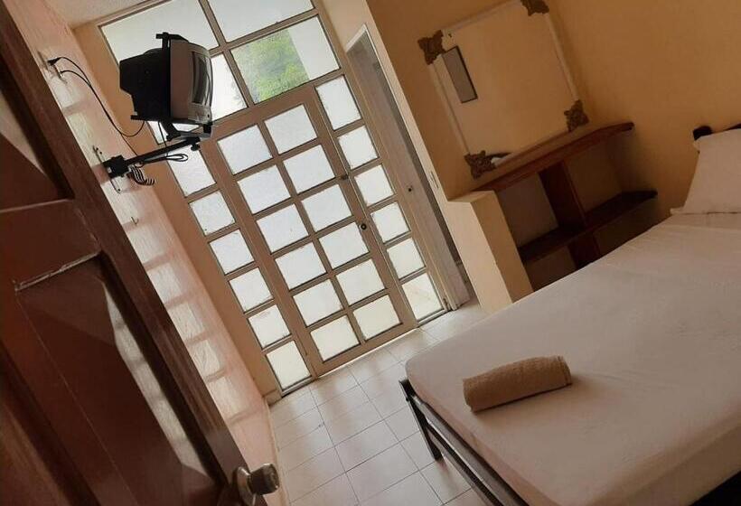 Szálloda Es Lancers, Melgar