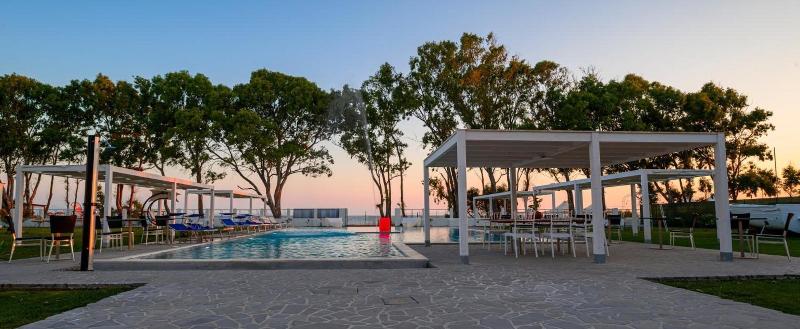 בית מלון כפרי Lido Beach Phg