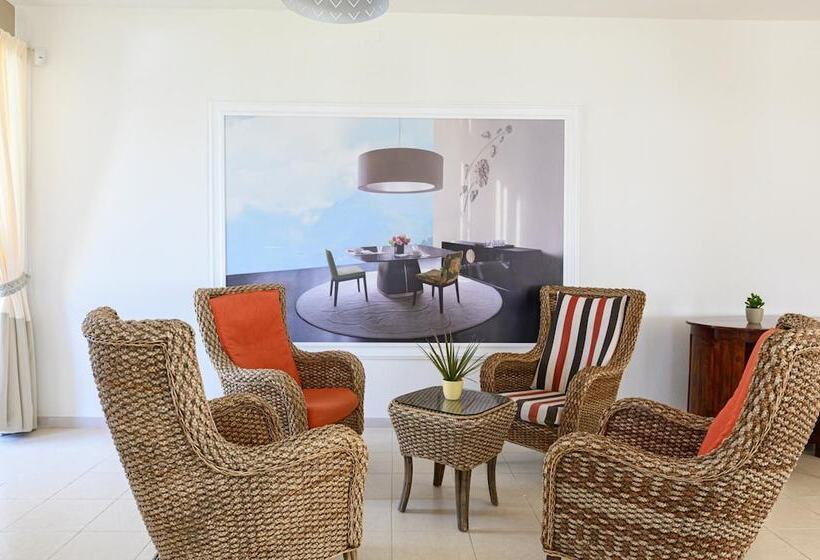 בית מלון כפרי Lido Beach Phg