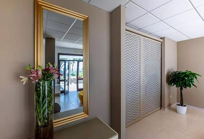 ホテル Lido Beach Phg